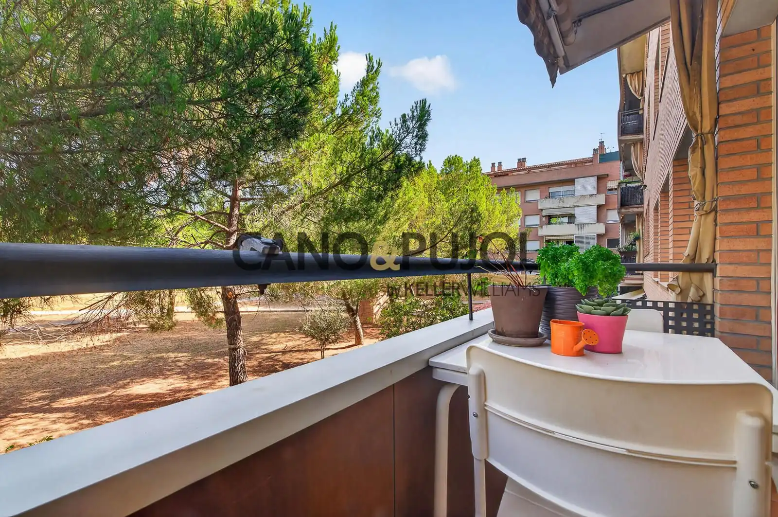 Terrassa de Pis en venda en Rubí amb Aire condicionat, Calefacció i Jardí privat