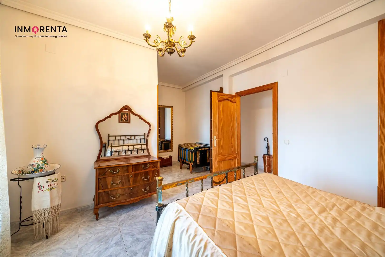 Habitación de Casa adosada en venta en La Mata con Calefacción, Terraza y Amueblado
