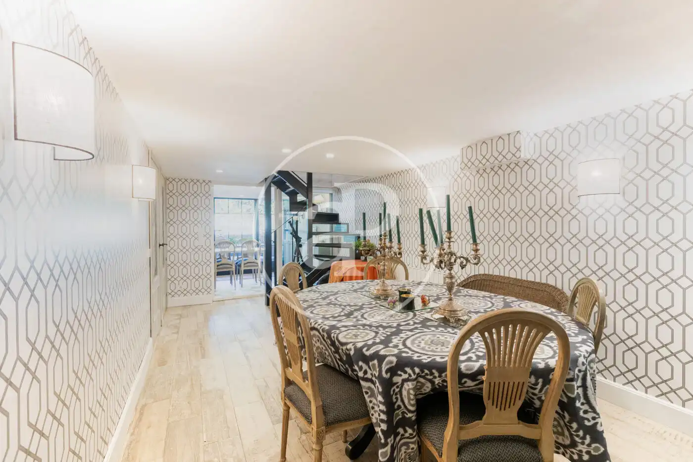 Comedor de Casa adosada en venta en La Moraleja con Aire acondicionado, Calefacción y Jardín privado
