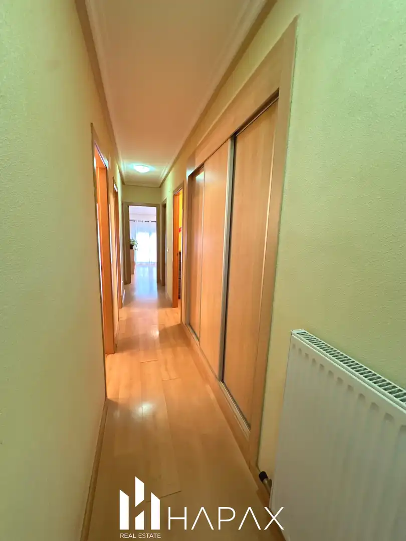 Piso en venta en Moriscos con Calefacción y Terraza