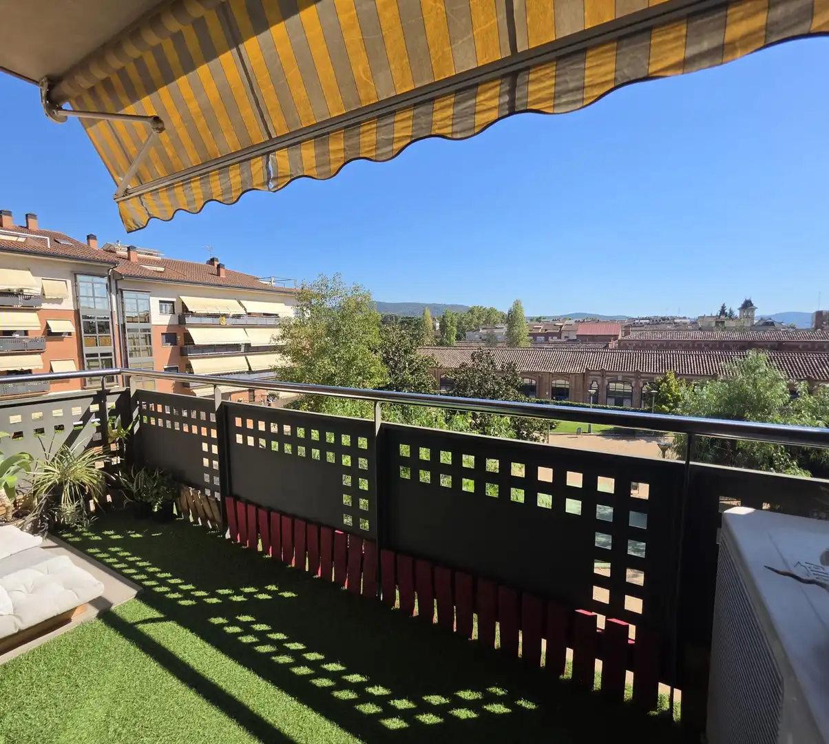 Appartamento con terrazza in vendita a Carrer Doctor Klein