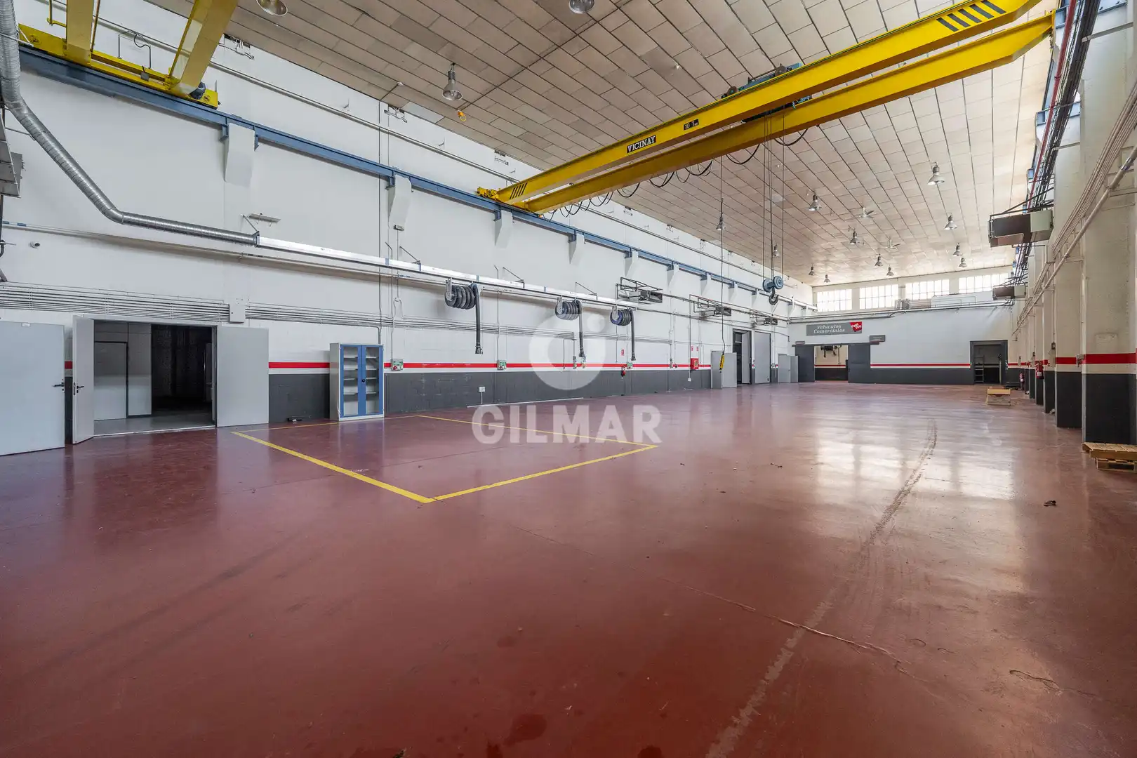 Parkplatz von Fabrikhallen zur Miete in Leganés
