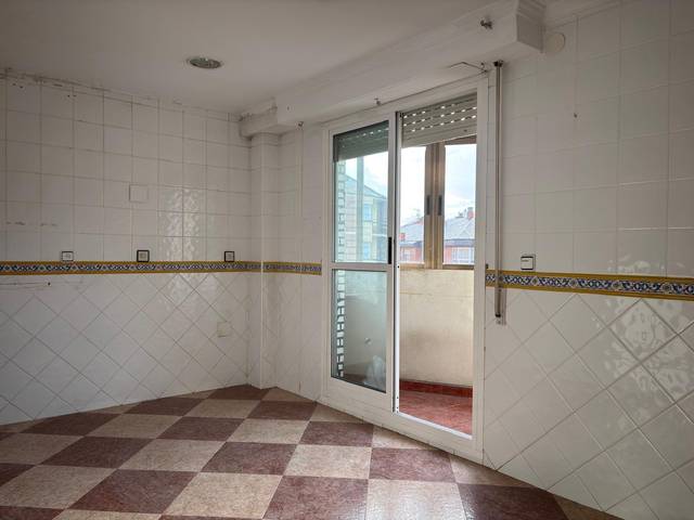 Piso en Venta en Calle Calle Junta Vecinal en Bembibre