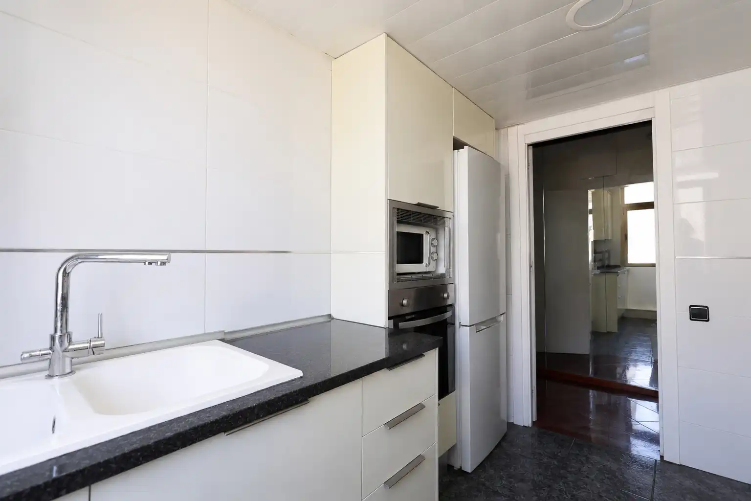 Küche von Wohnung zum Verkauf in Viladecans mit Balkon