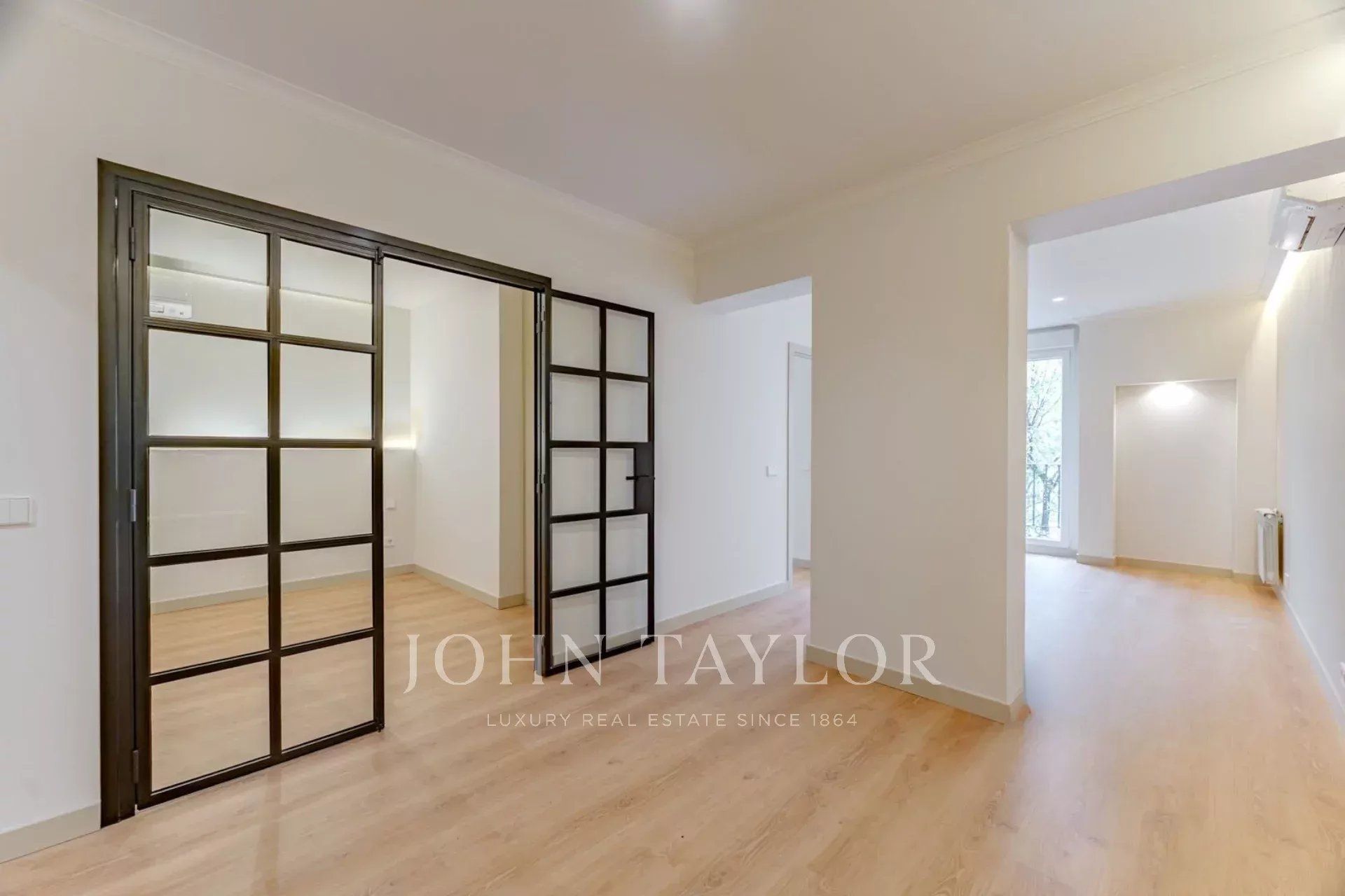 Dormitori de Pis en venda en  Madrid Capital amb Aire condicionat, Calefacció i Traster