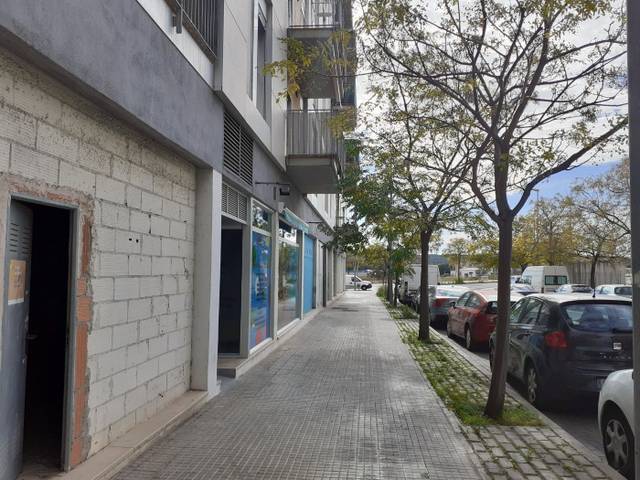 Local comercial en Alquiler en Carrer dels Falcons de Vilafranca, 25 en La Girada