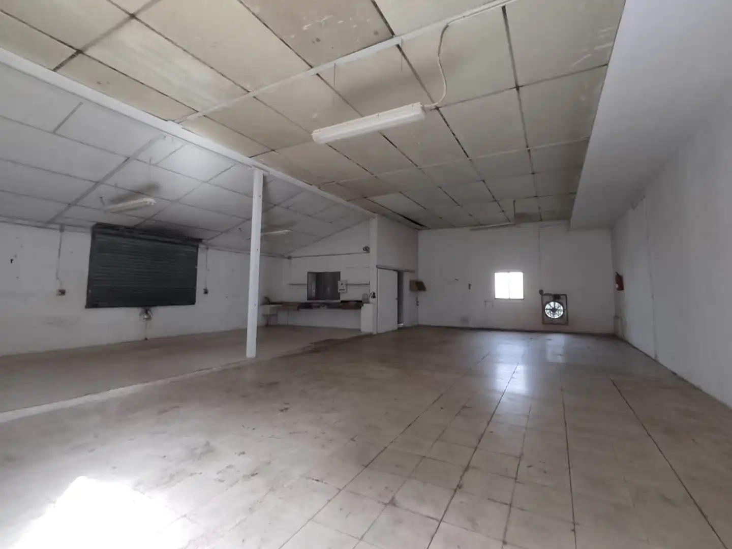 Nave industrial en venta en Jaén