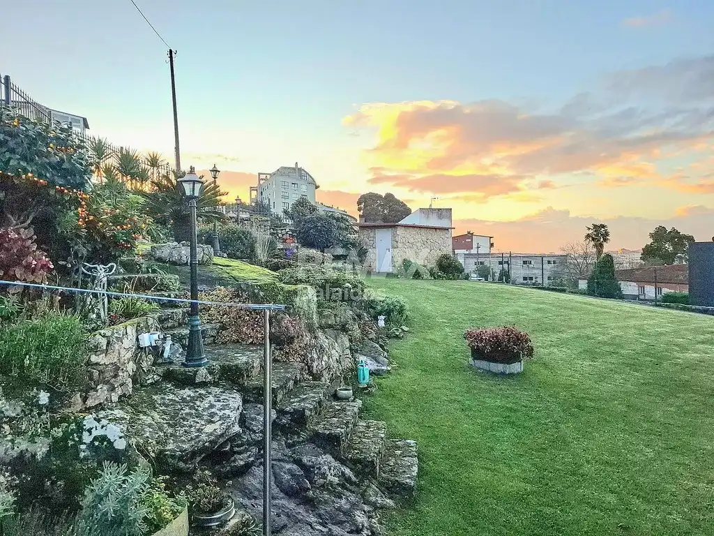 Garden of Houses for sale in Vigo   with Heating, Private garden and Parquet flooring