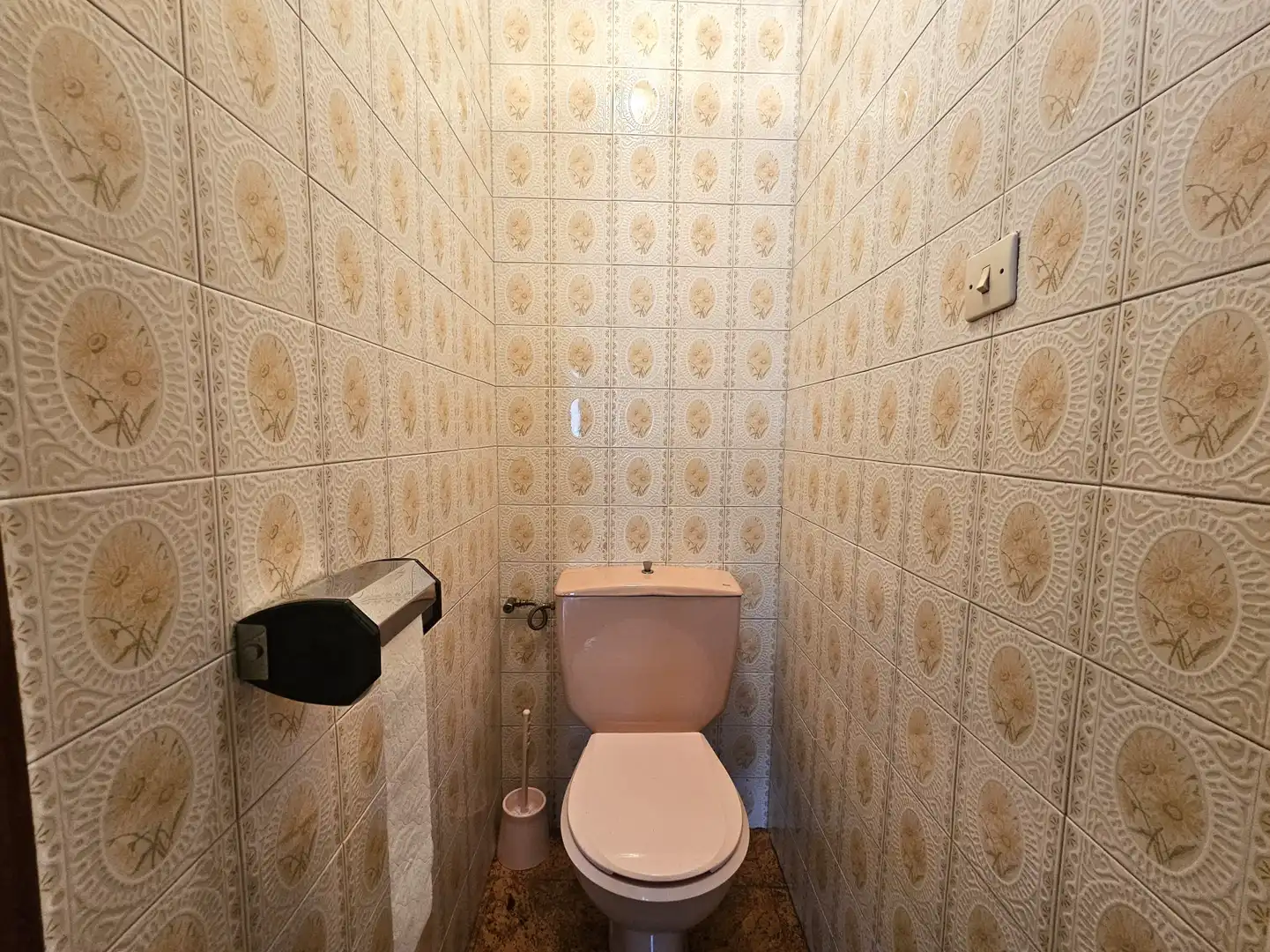 Baño de Casa adosada de alquiler en Bimenes con Calefacción, Trastero y Amueblado