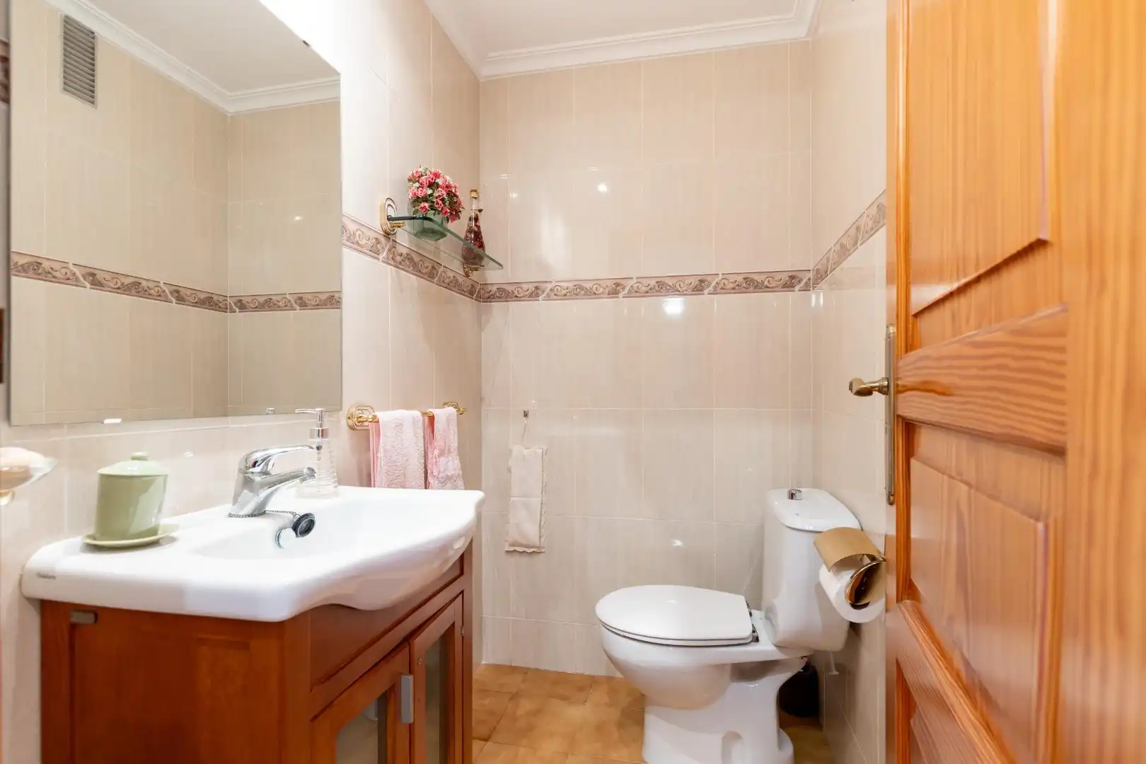 Bathroom of Flat for sale in  Palma de Mallorca  with Air Conditioner, Heating and Terrace