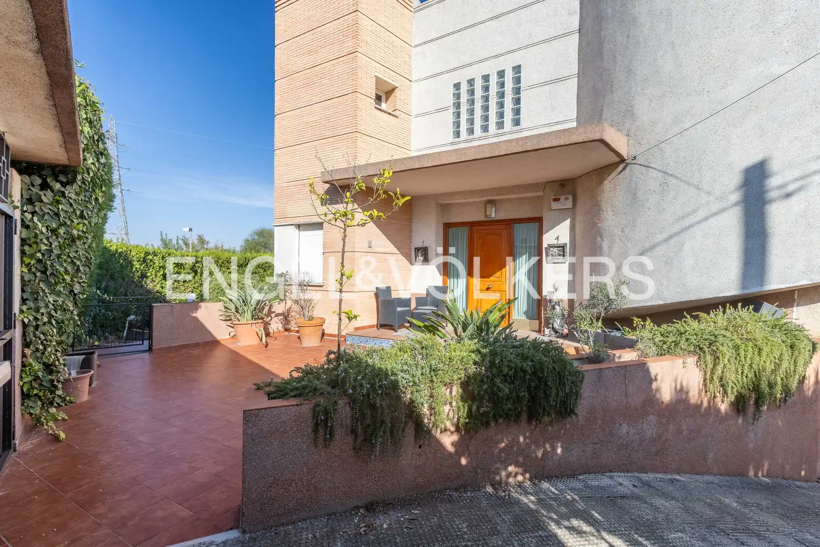 Exterior view of Houses for sale in Dos Hermanas  with Air Conditioner, Heating and Private garden
