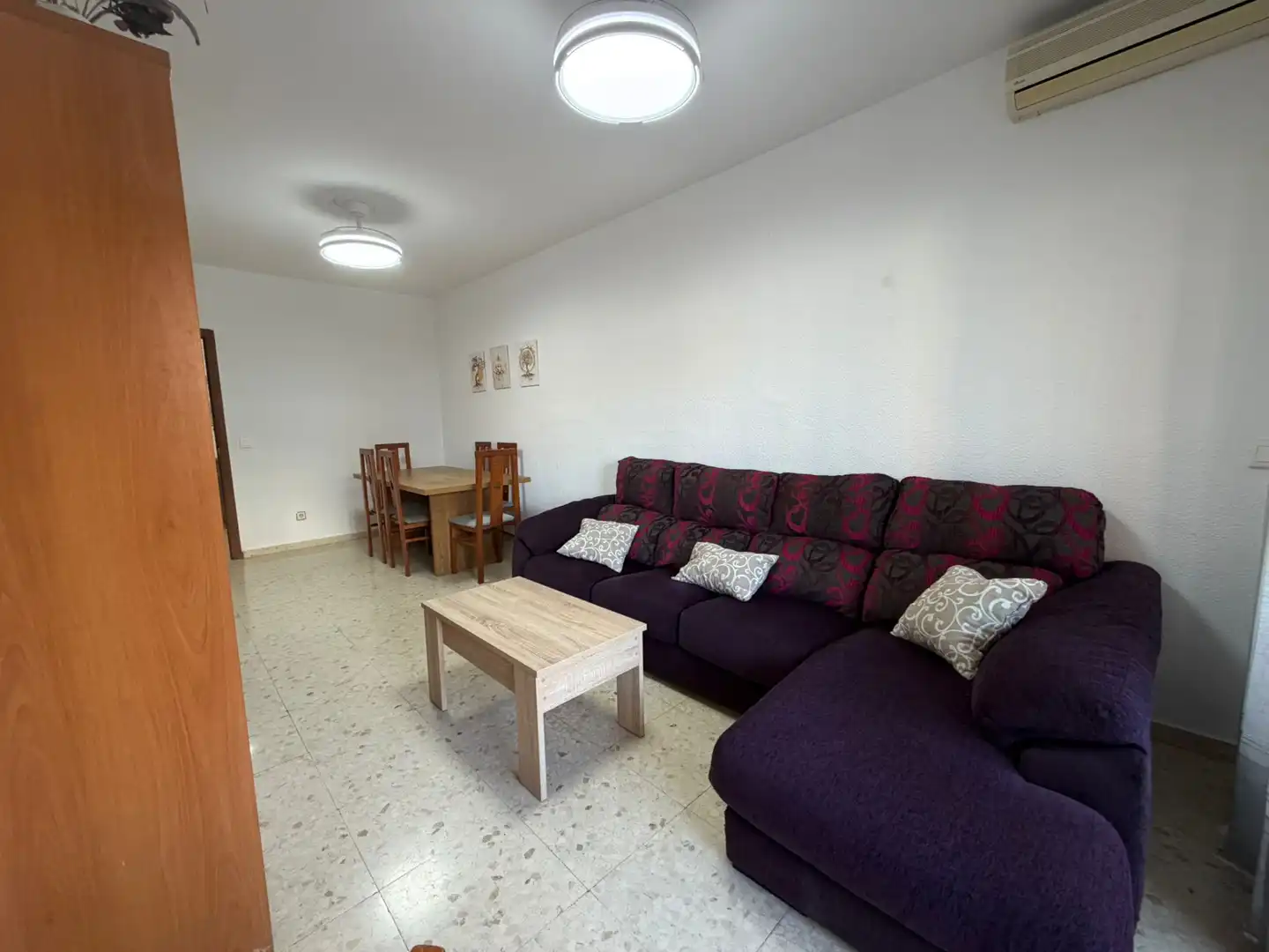 Sala d'estar de Pis de lloguer en Córdoba amb Aire condicionat, Calefacció i Jardí privat