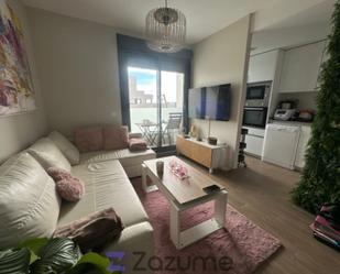 Living room of Flat to rent in  Madrid Capital  with Air Conditioner, Heating and Parquet flooring