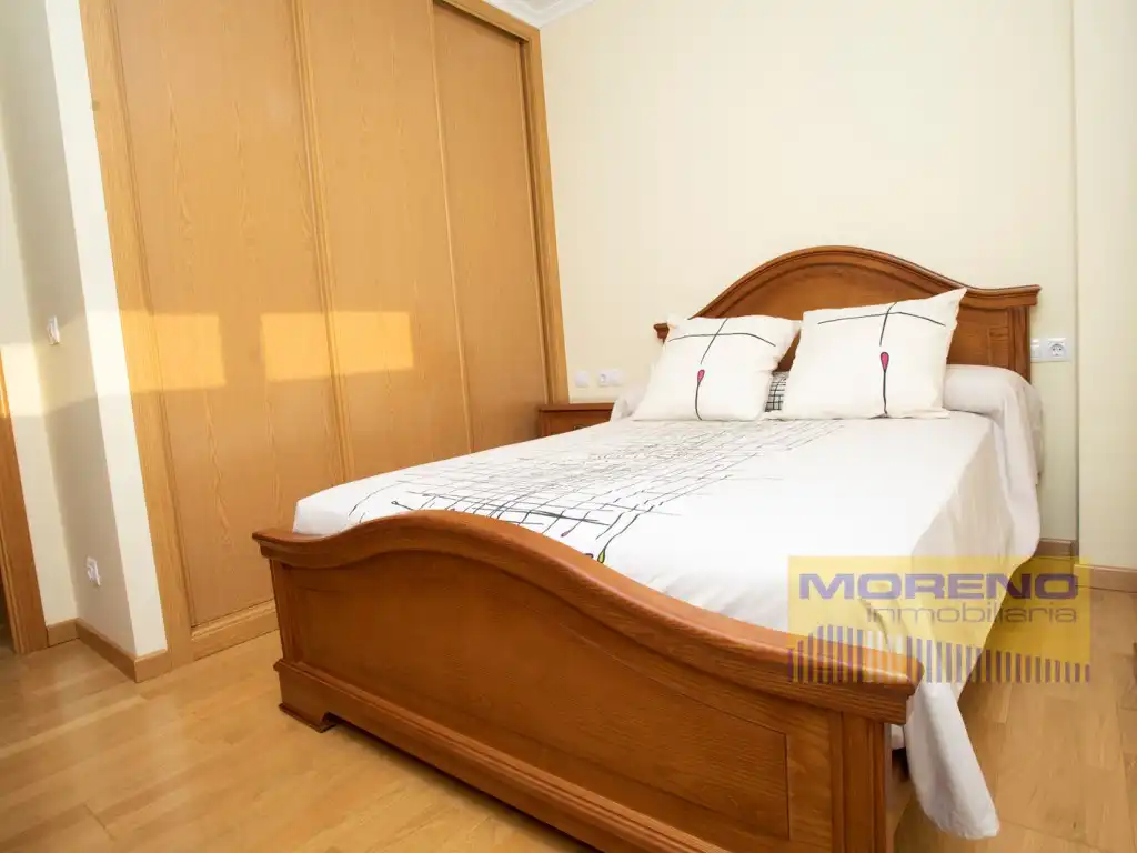 Dormitori de Casa o xalet en venda en Sarria