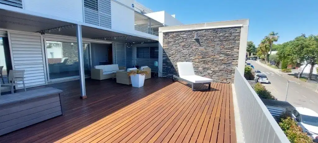 Terrassa de Dúplex en venda en Sant Pere de Ribes amb Aire condicionat, Calefacció i Jardí privat