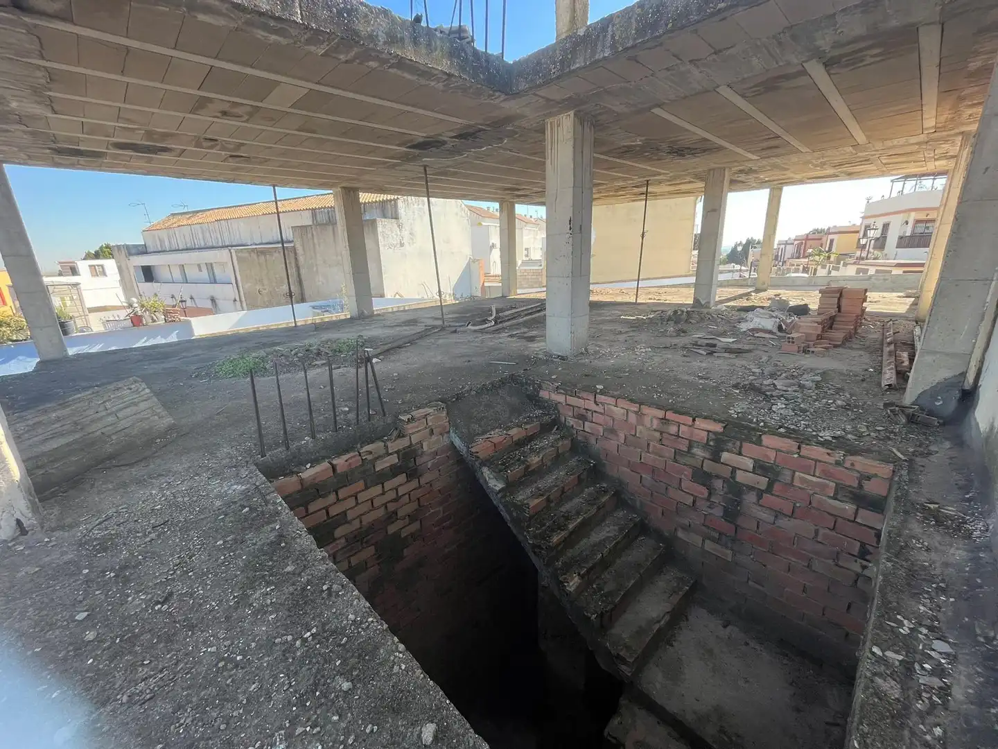 Edificio en venta en Palomares del Río