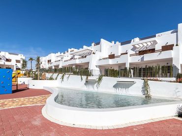 Bungalow amb piscina en venda a San Juan de los Terreros