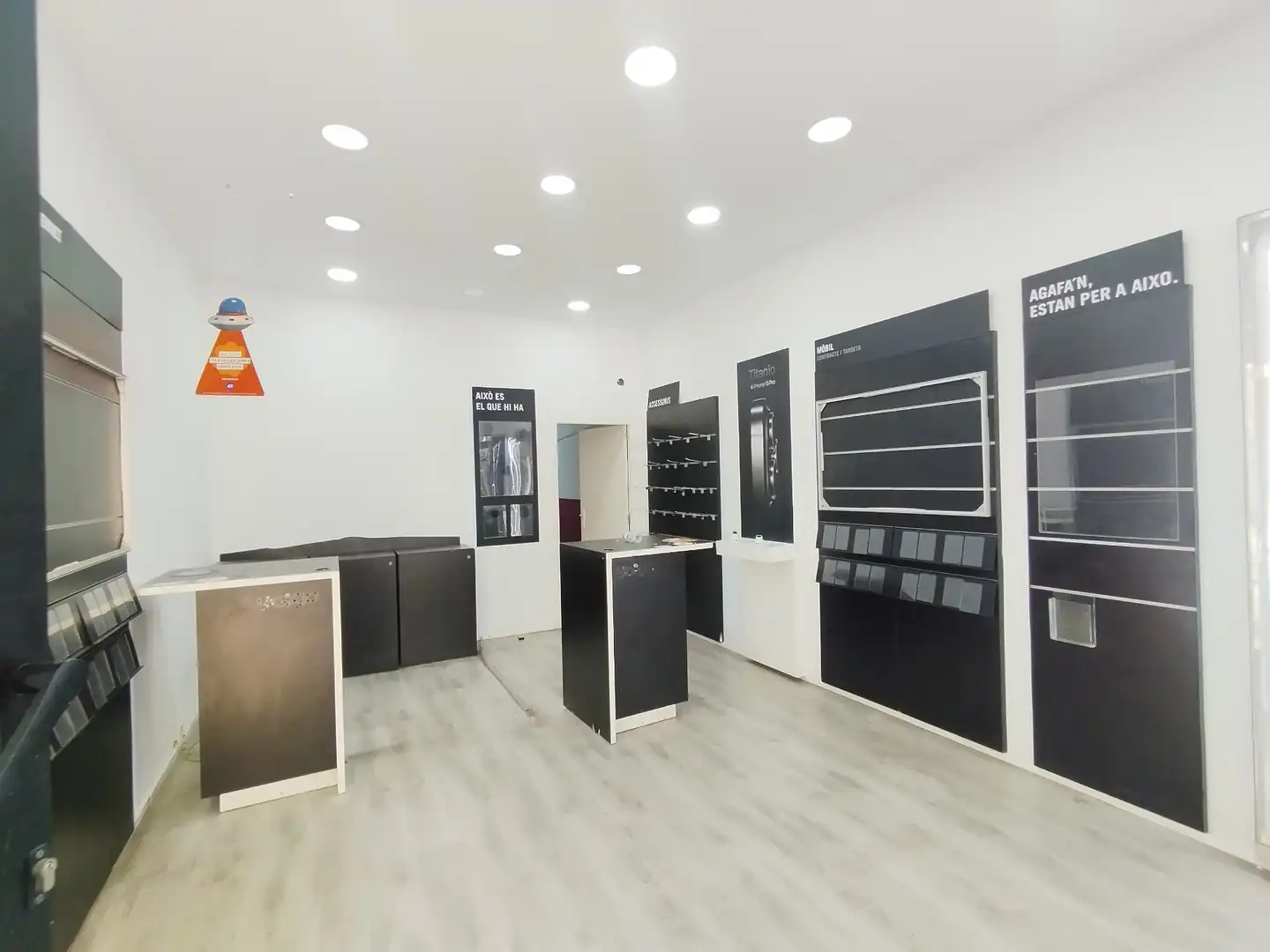Local comercial de lloguer a Carrer del Comte Borrell, imagen 2