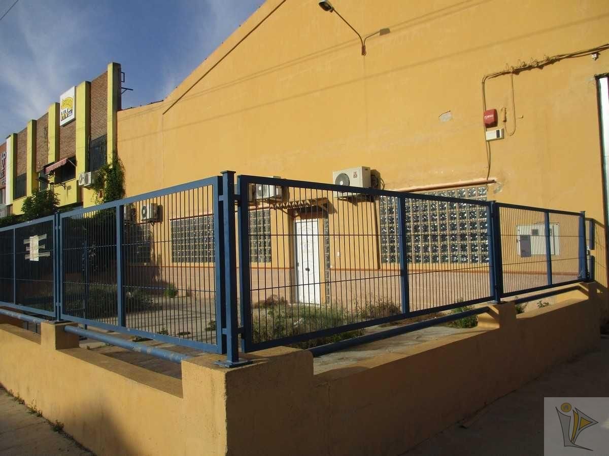 Nau industrial en venda a Centro