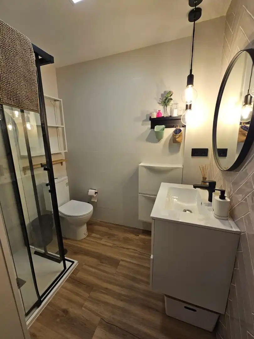 Bathroom of Study for rent in Torremolinos  with Air Conditioner, Heating and Terrace