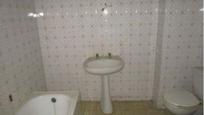 Bathroom of Flat for sale in Mora