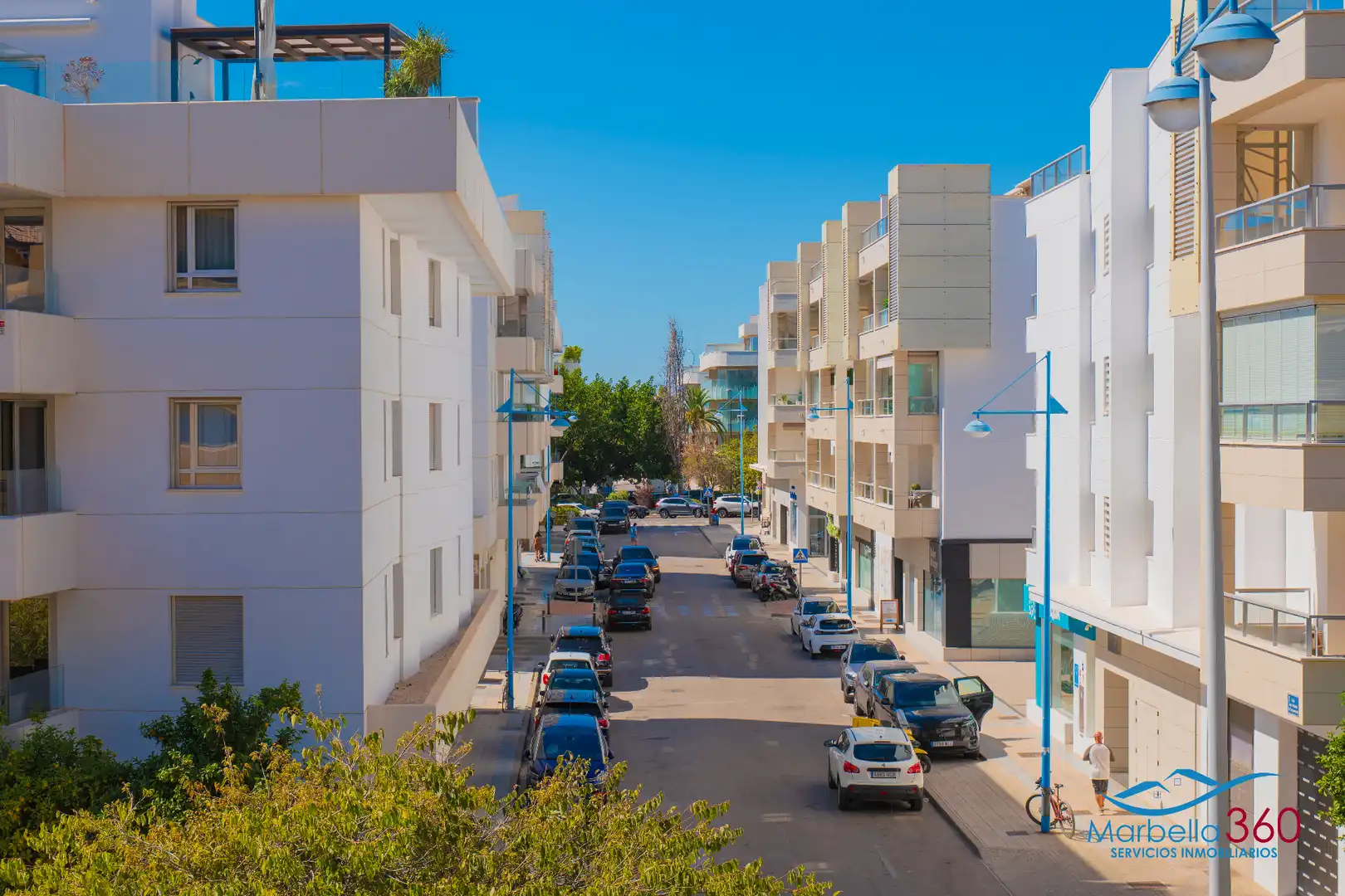 Außenansicht von Wohnung zum Verkauf in Marbella mit Klimaanlage, Terrasse und Abstellraum
