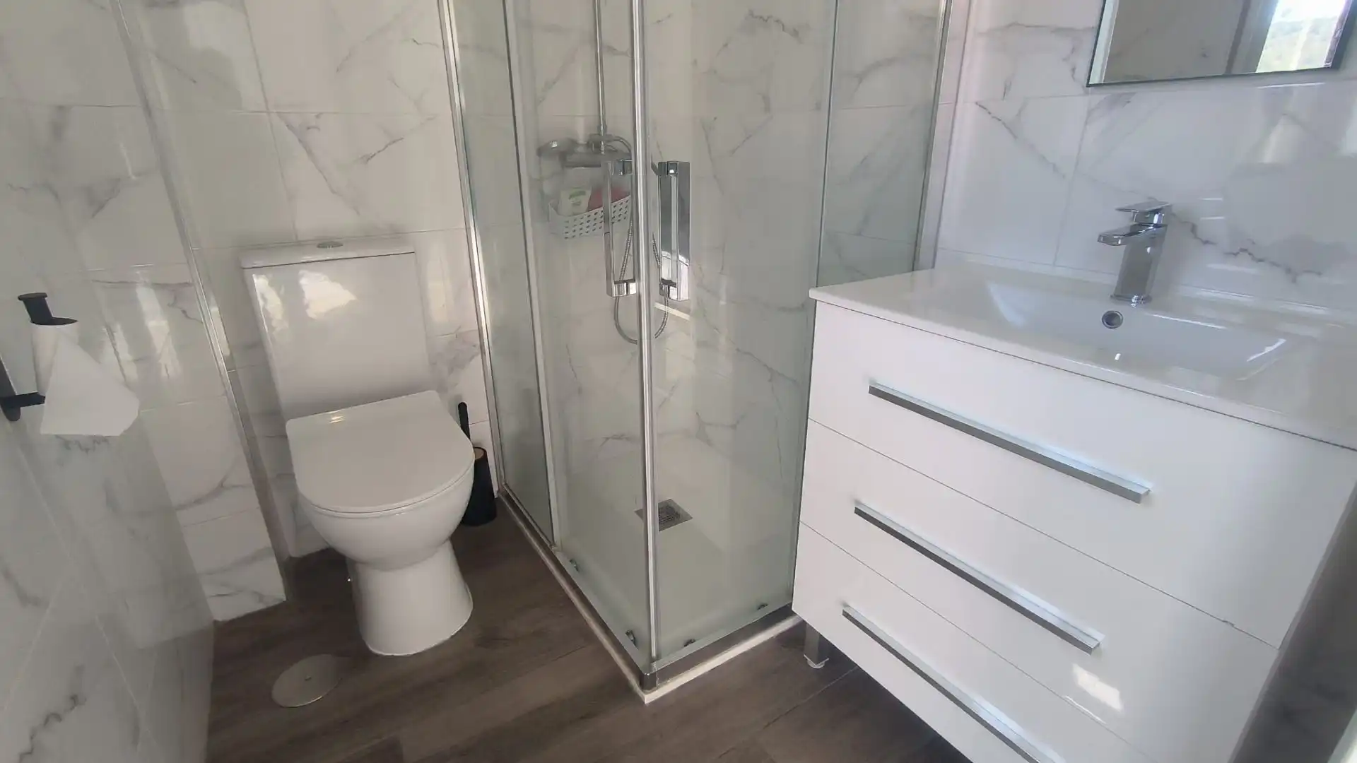 Baño de Casa o chalet en venta en Polop con Aire acondicionado, Jardín privado y Terraza