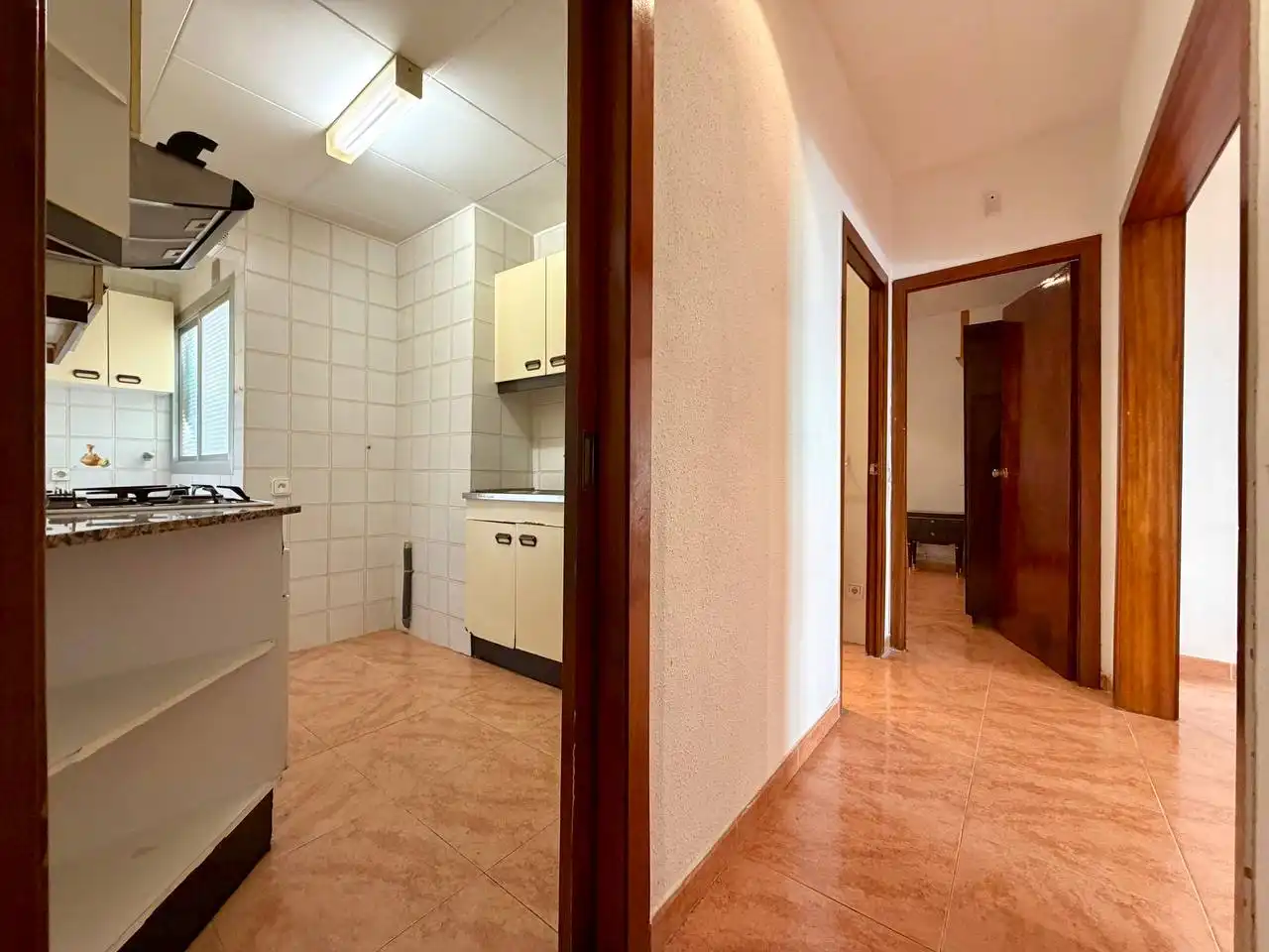 Cuina de Pis en venda en Barcelona amb Aire condicionat i Calefacció
