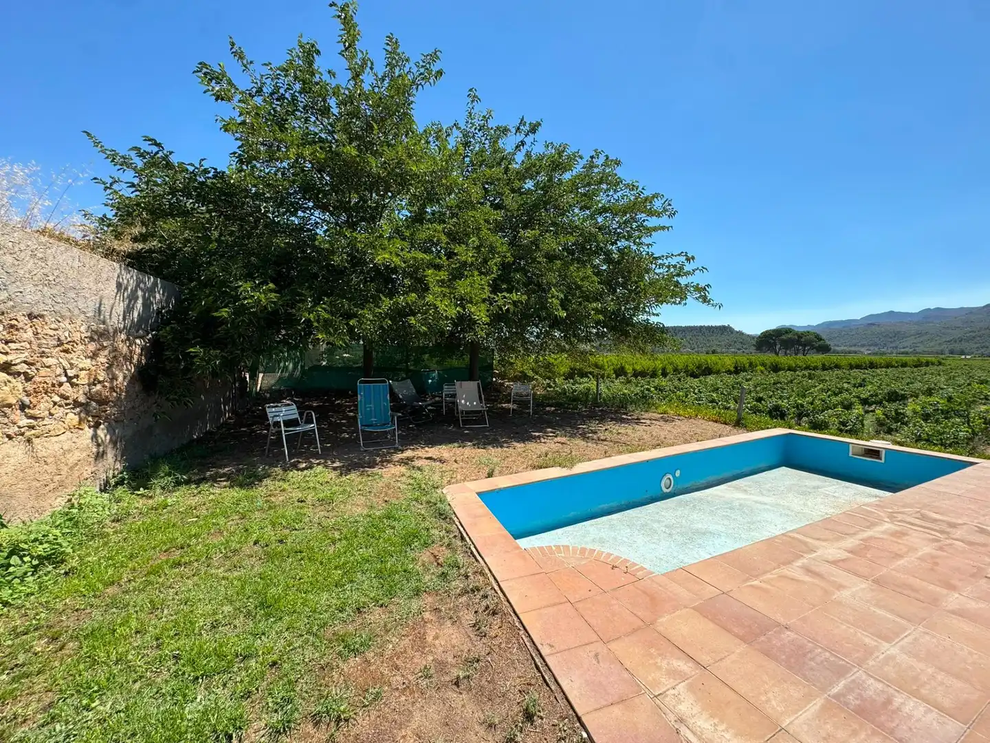 Piscina de Edifici en venda en Benissanet