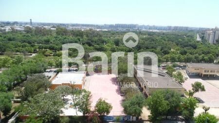 Vista exterior de Piso en venta en  Sevilla Capital con Aire acondicionado y Terraza
