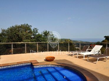Casa con piscina en venta en Sant Cebrià de Vallalta