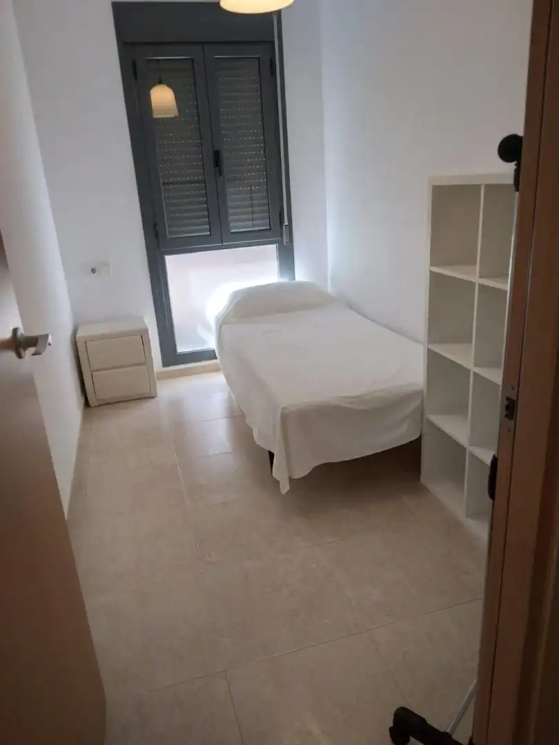 Dormitori de Pis en venda en Tortosa amb Calefacció, Traster i Moblat