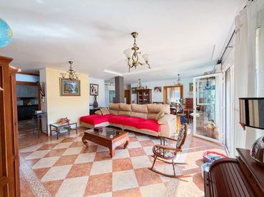 House with balcony for sale in Los Collados-Los Geraneos