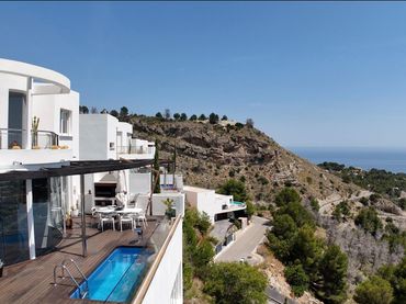 House with pool for sale in Calle de Peñas Rojas