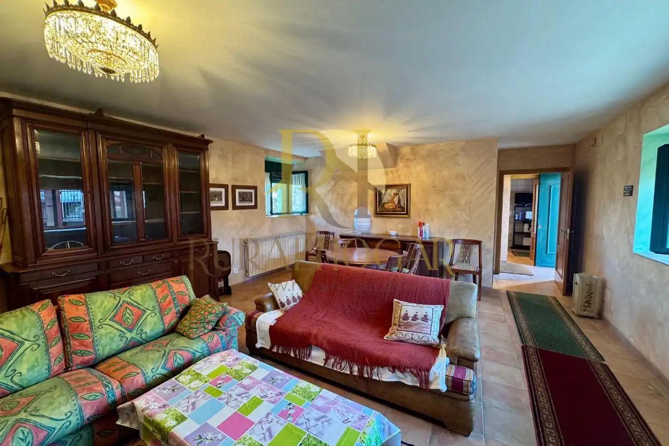 Detached homes for sale in Carretera Bayos, 1, Cabrillanes