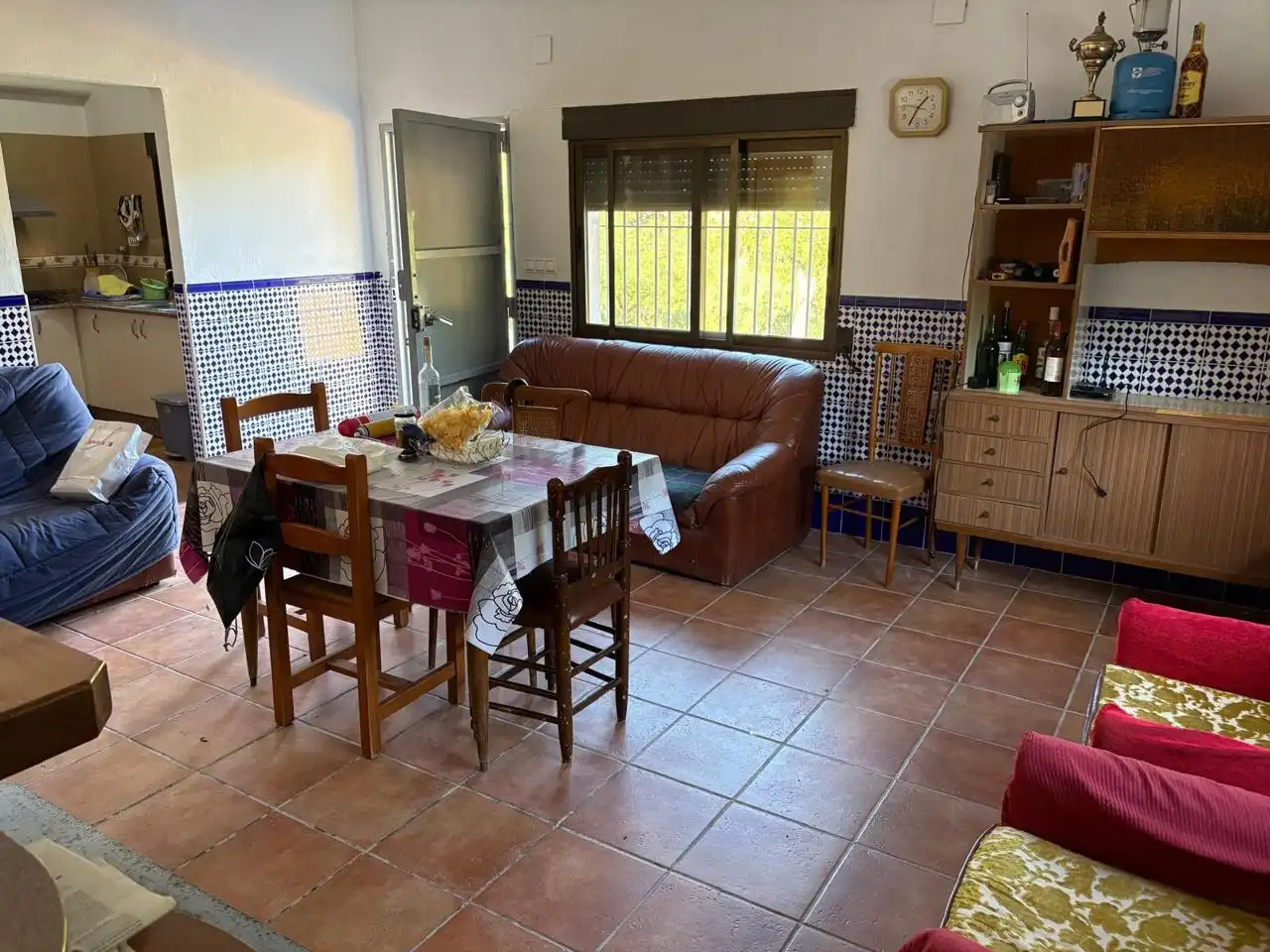 Sala d'estar de Finca rústica en venda en Buñol amb Jardí privat, Terrassa i Traster