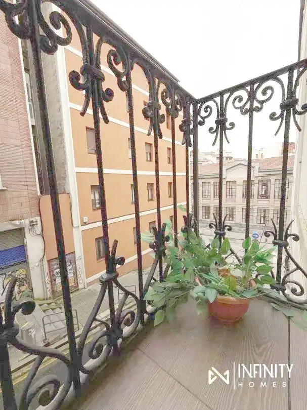 Balcony of Flat for rent in Bilbao   with Heating and Balcony