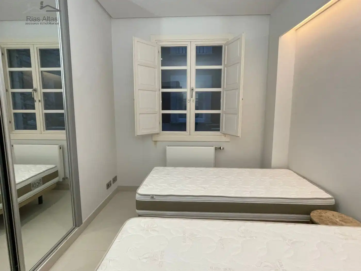 Habitación de Piso en venta en A Coruña Capital  con Calefacción