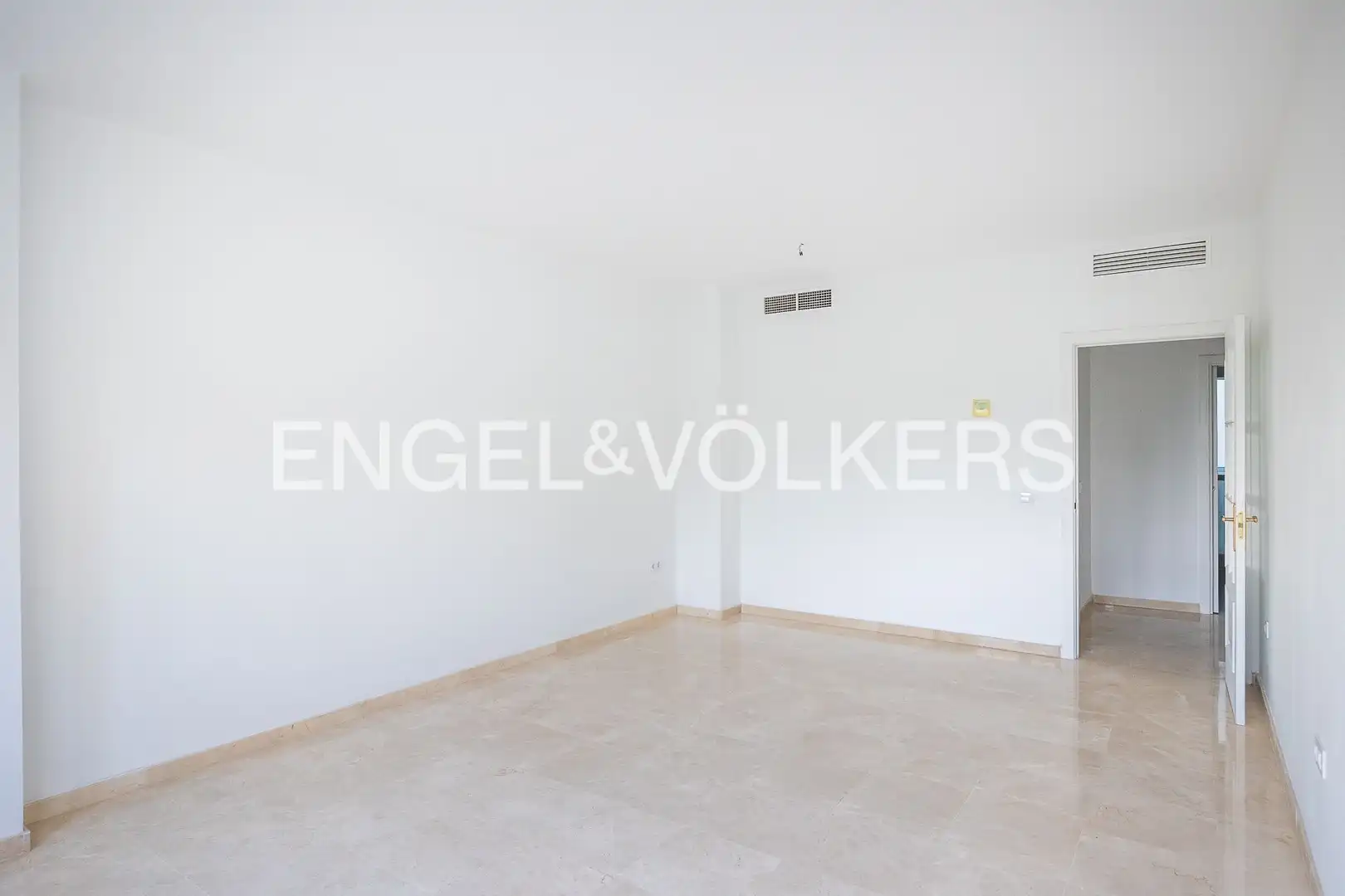 Piso de alquiler en Sevilla con Aire acondicionado, Calefacción y Piscina