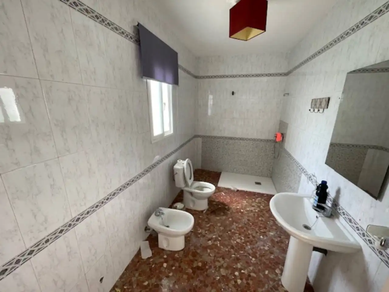 Baño de Casa o chalet en venta en Lucena con Terraza y Piscina