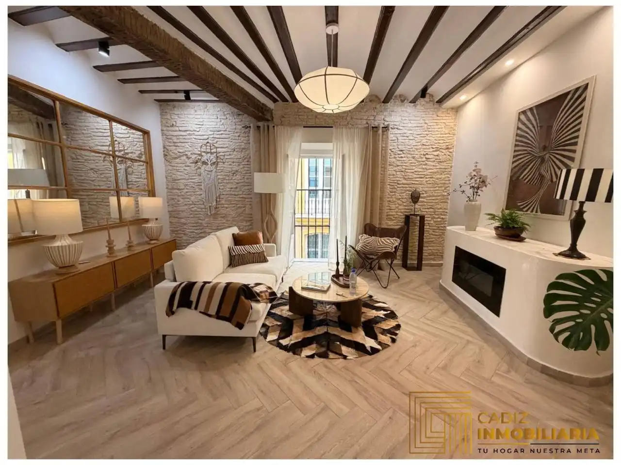 Sala d'estar de Pis en venda en Cádiz amb Moblat i Balcó