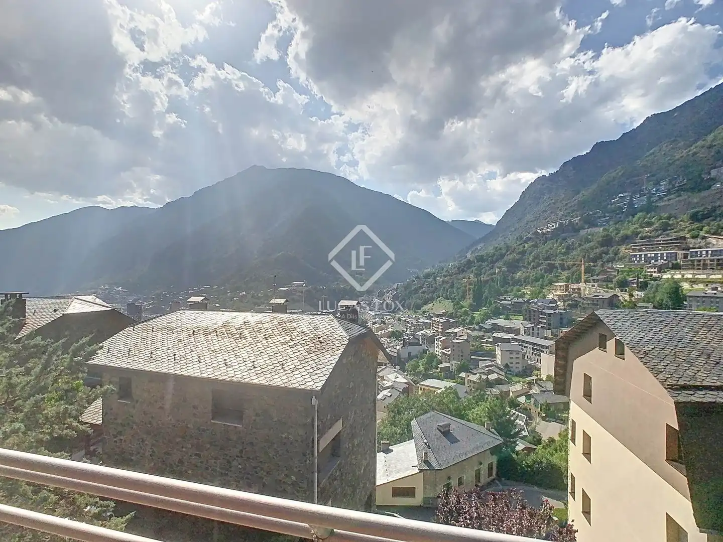 Vista exterior de Casa o chalet en venta en Escaldes – Engordany con Calefacción, Jardín privado y Parquet