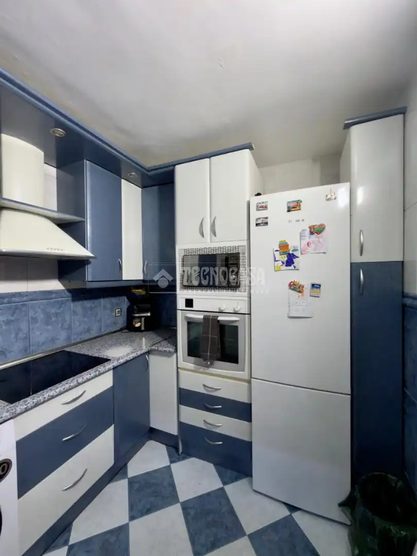 Cocina de Casa adosada en venta en Madrid con Aire acondicionado, Calefacción y Terraza