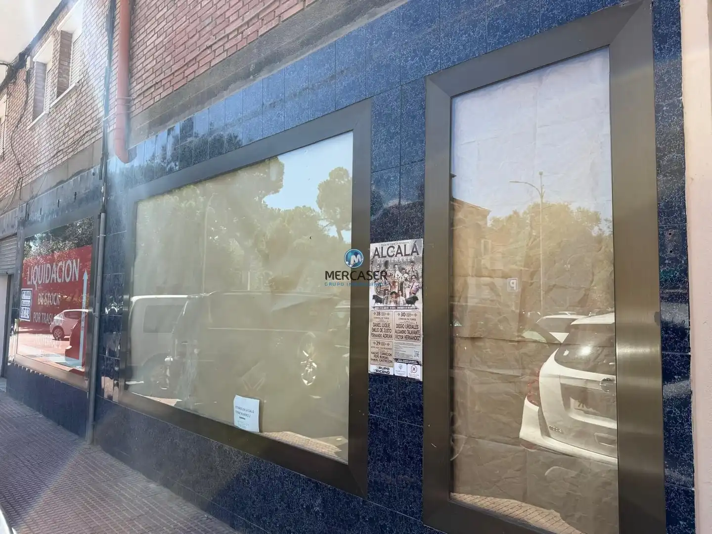 Local comercial de lloguer a Caballería Española, imagen 2