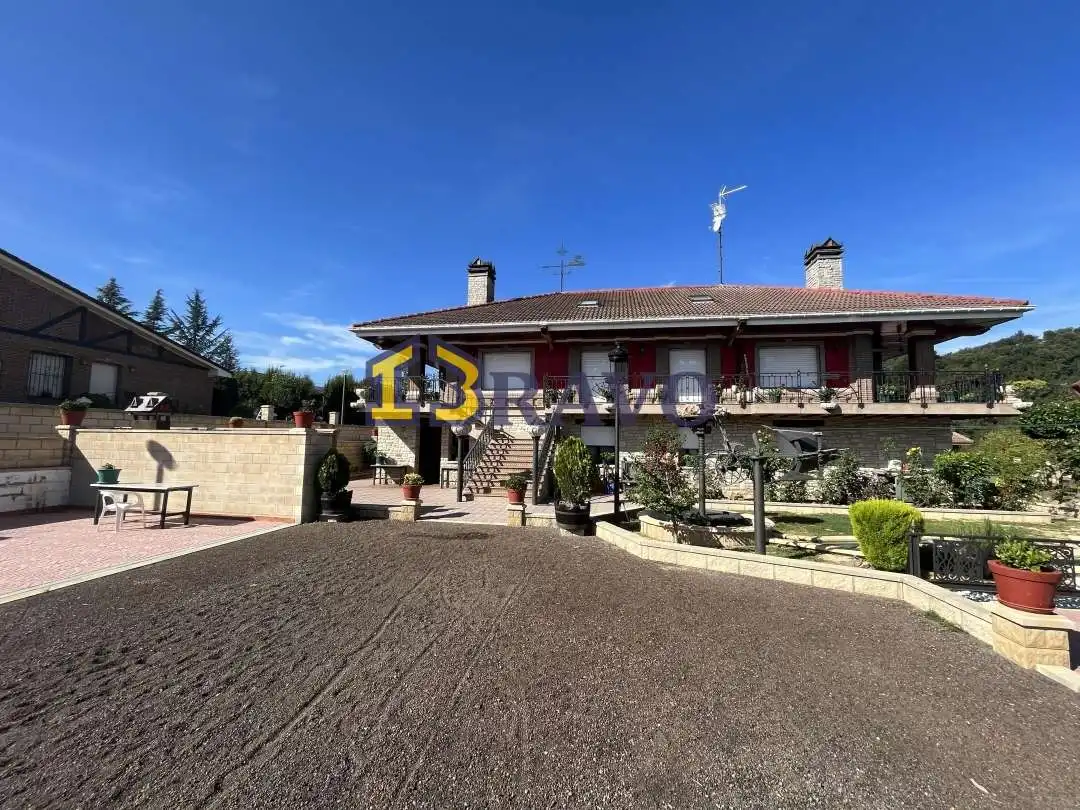 Vista exterior de Casa o chalet en venta en Valle de Mena con Calefacción, Jardín privado y Terraza