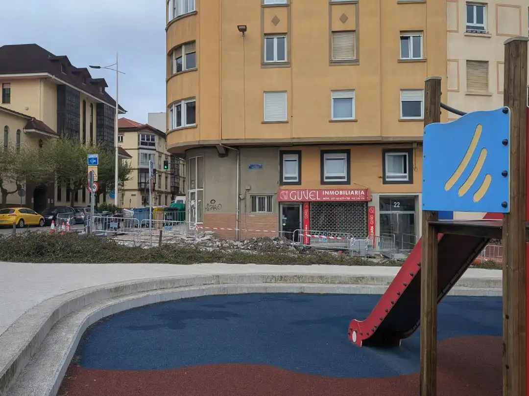 Parking of Commercial properties for rent in Santander