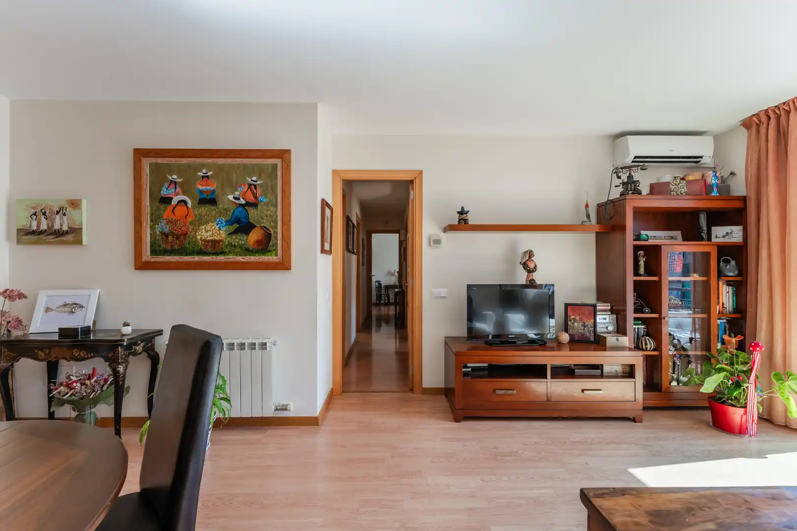 Sala d'estar de Pis en venda en La Garriga amb Aire condicionat, Calefacció i Parquet