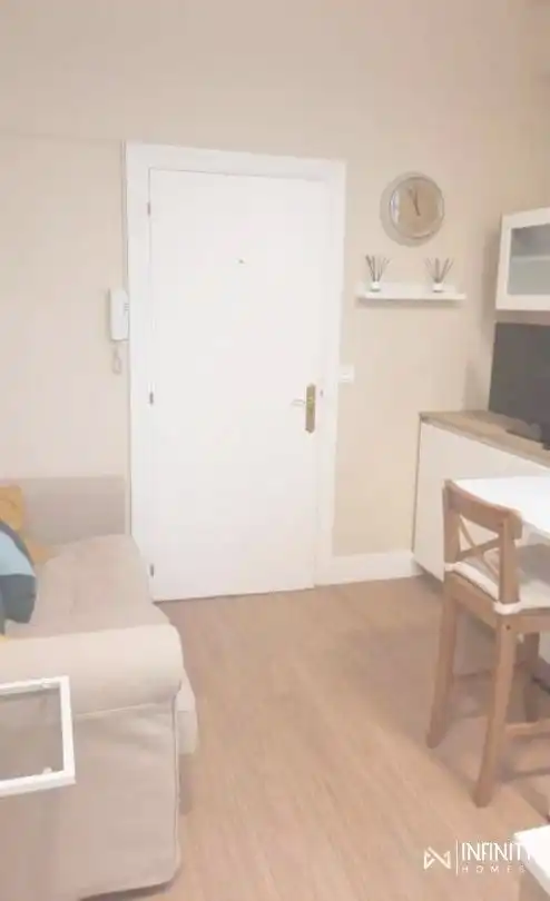 Habitación de Apartamento de alquiler en Bilbao  con Calefacción, Horno y Lavadora