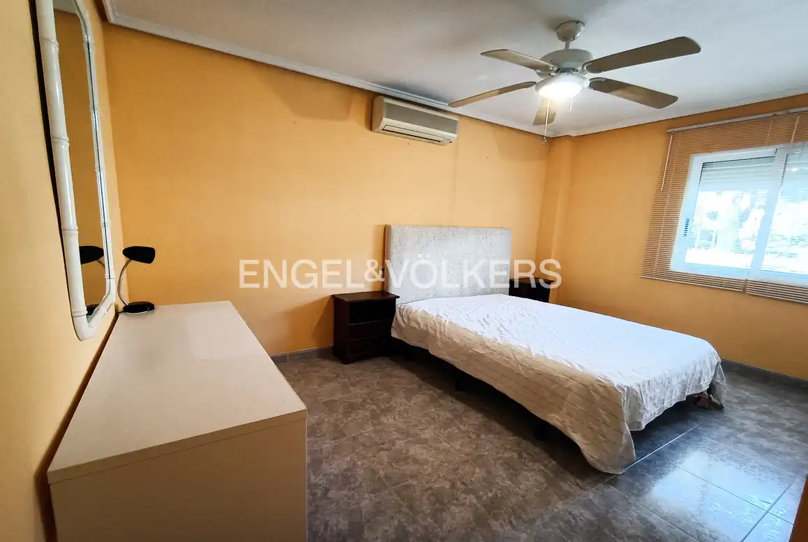 Bedroom of Houses for sale in Benidorm  with Air Conditioner, Private garden and Terrace