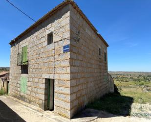 Exterior view of Country house for sale in Gallegos de Altamiros